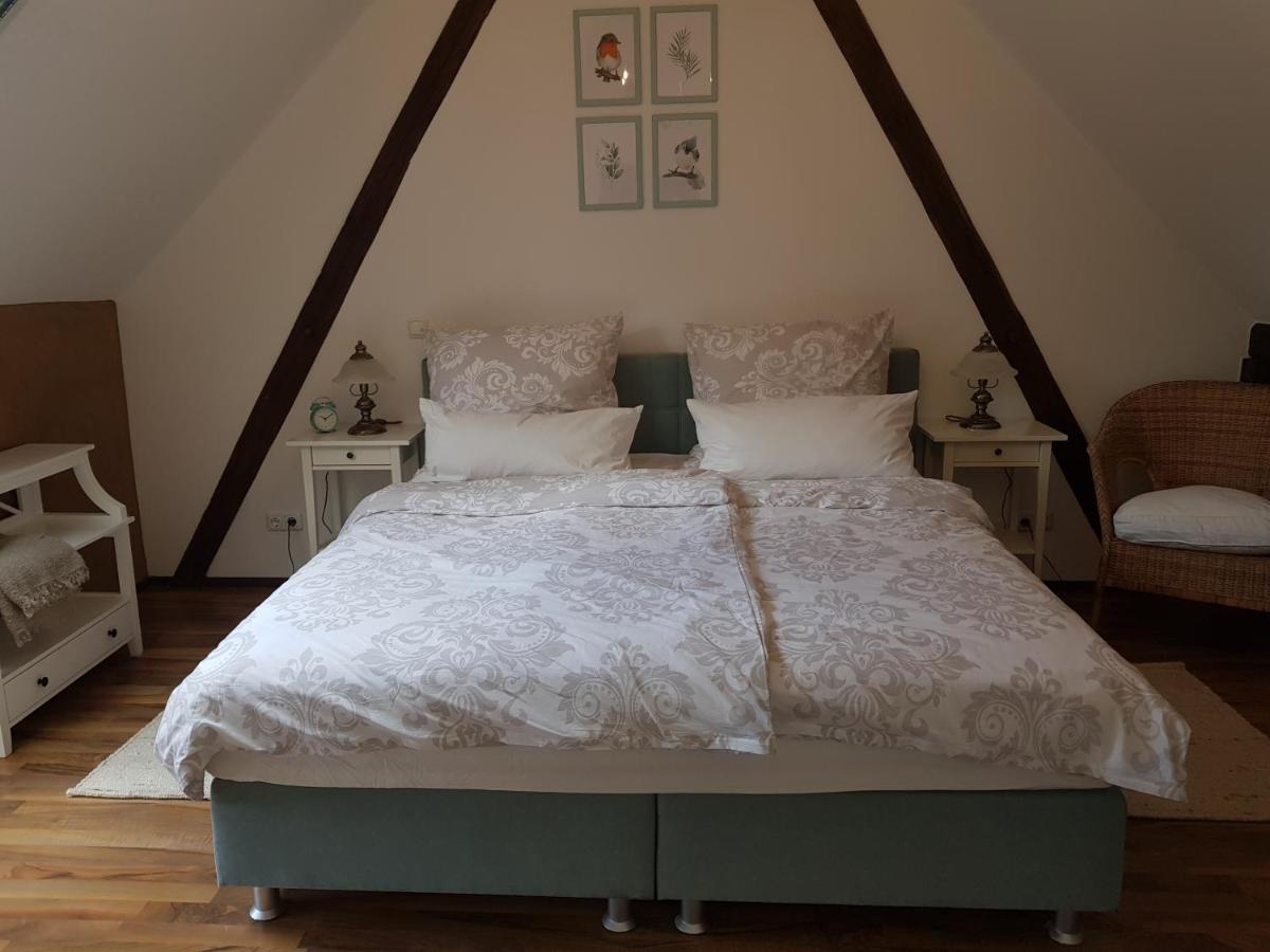 Romantisches Rosencottage Hofheim in Unterfranken エクステリア 写真